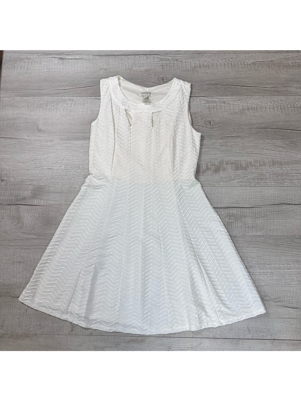 Enfocus Studio Ivory Dress Cutout Neckline Women's Sz 14 Fit & Flare Knee Length